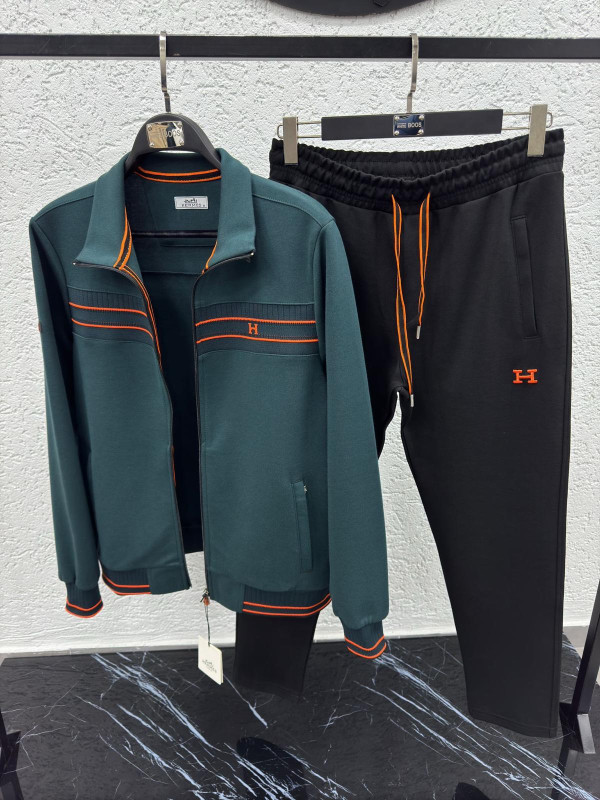 بيجامة ماركة HERMES اللون اسود واخضر بترولي