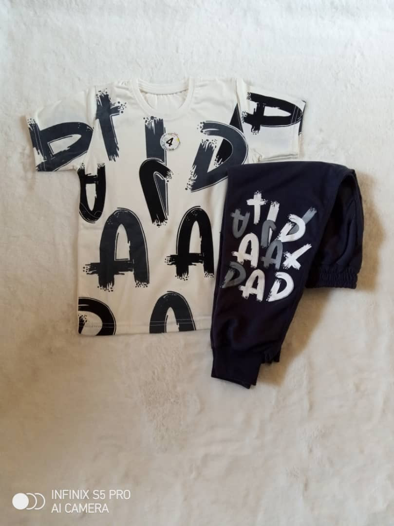 بيجامة صبيانية ربيعية